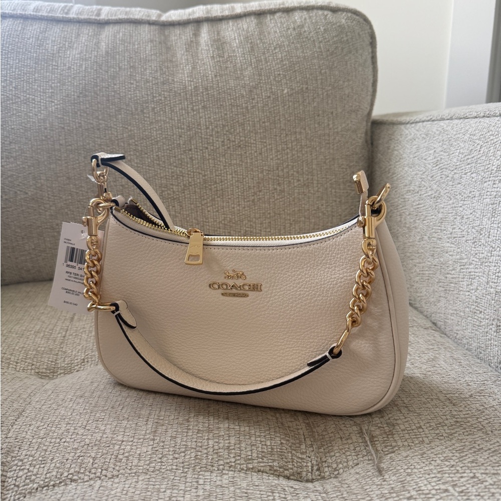 NWT Coach Teri Shoulder Bag in Chalk